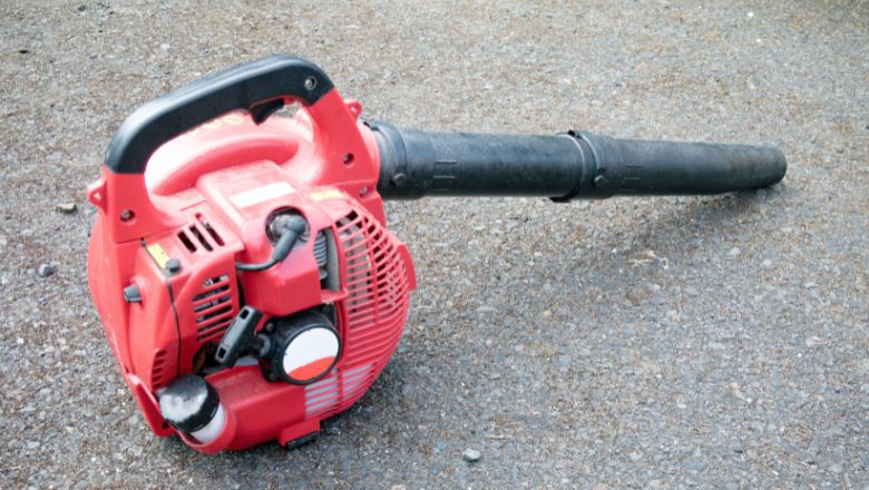 red leaf blower for drying car