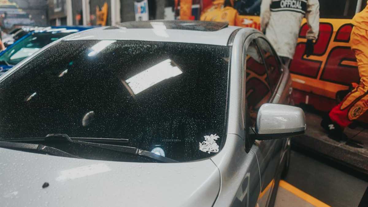 How To Prevent Car Sunroof From Leaking Water